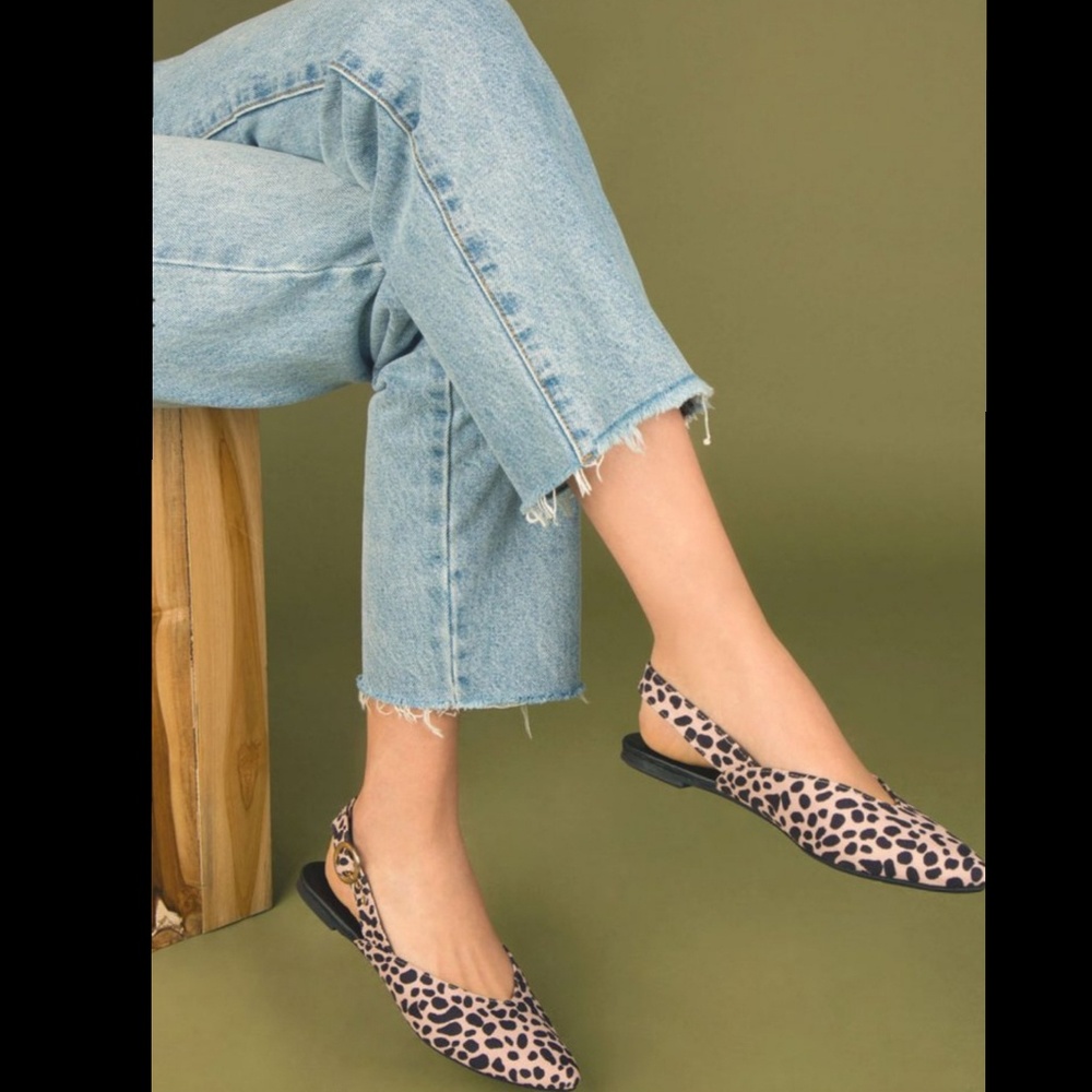 💗5.5,💗Nude Leopard Slingback Ballerina - Picture 2 of 4